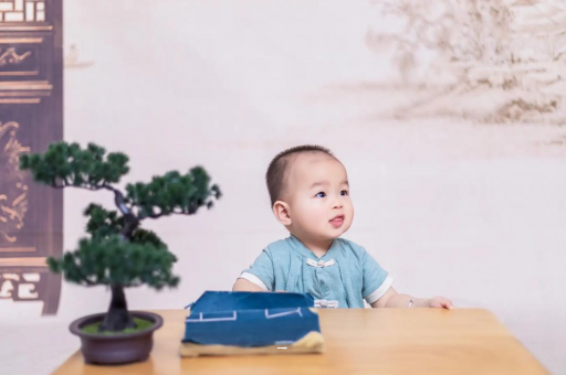 巴中孕妇几个月有反应